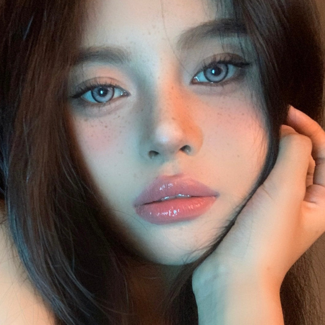 Queen Gray | Daily (Preorder)